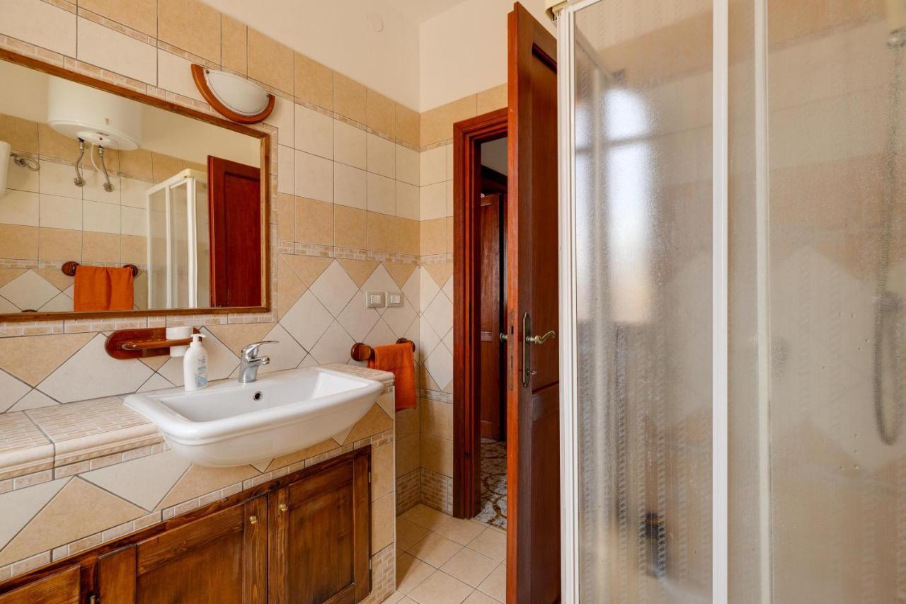 La Terrazza Sul Mare Villa Magomadas Luaran gambar