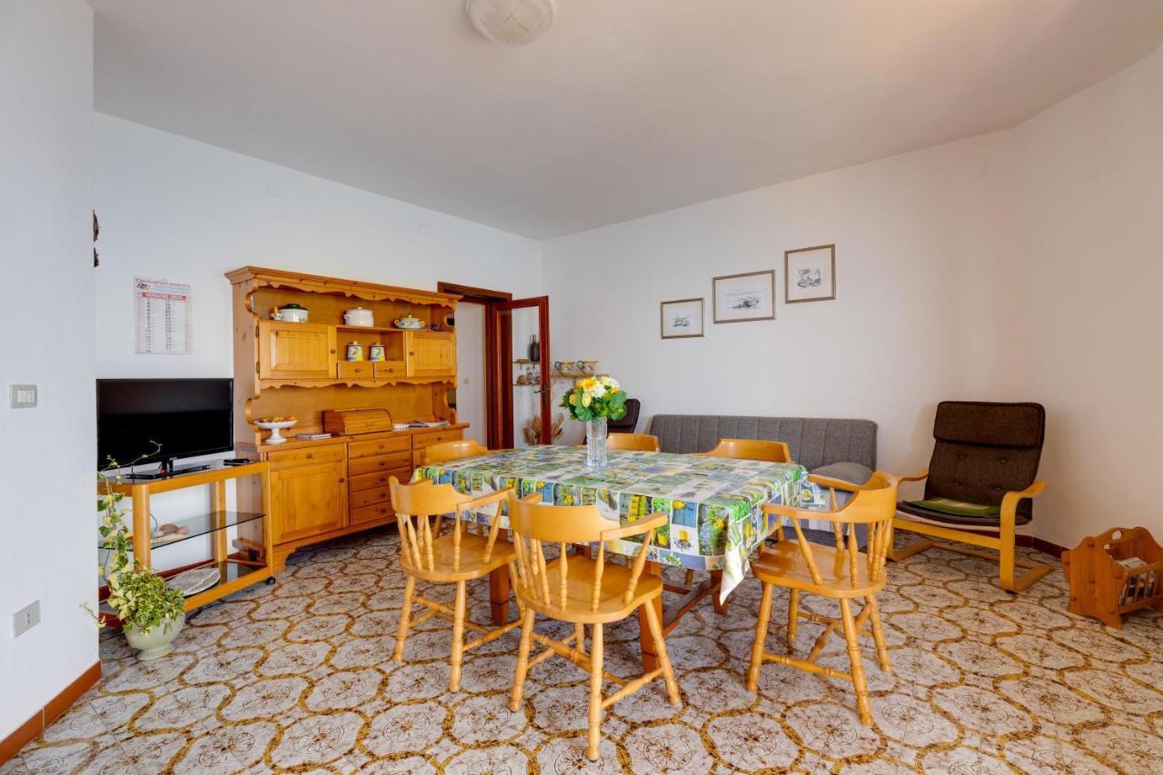 La Terrazza Sul Mare Villa Magomadas Luaran gambar